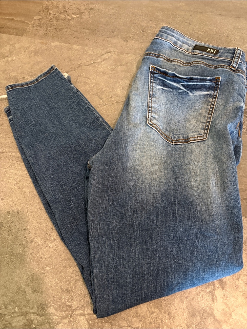 Kut from the Kloth Blue Washed Skinny Jeans
